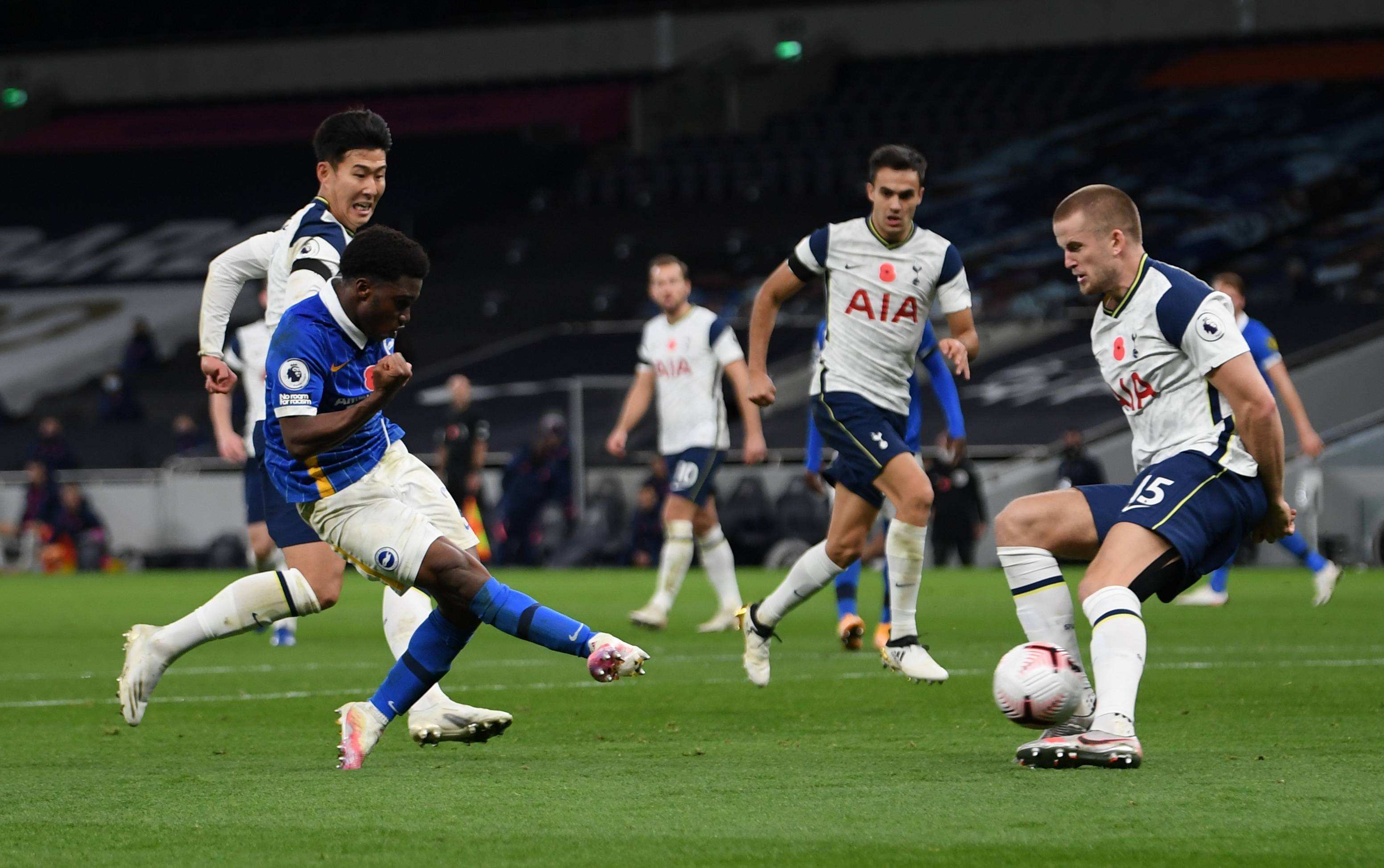 詹俊：连续两场未登场，利物浦给萨拉赫发出冬窗转会信号