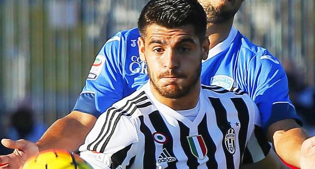 篮球篮网球员赛前热身状态良好